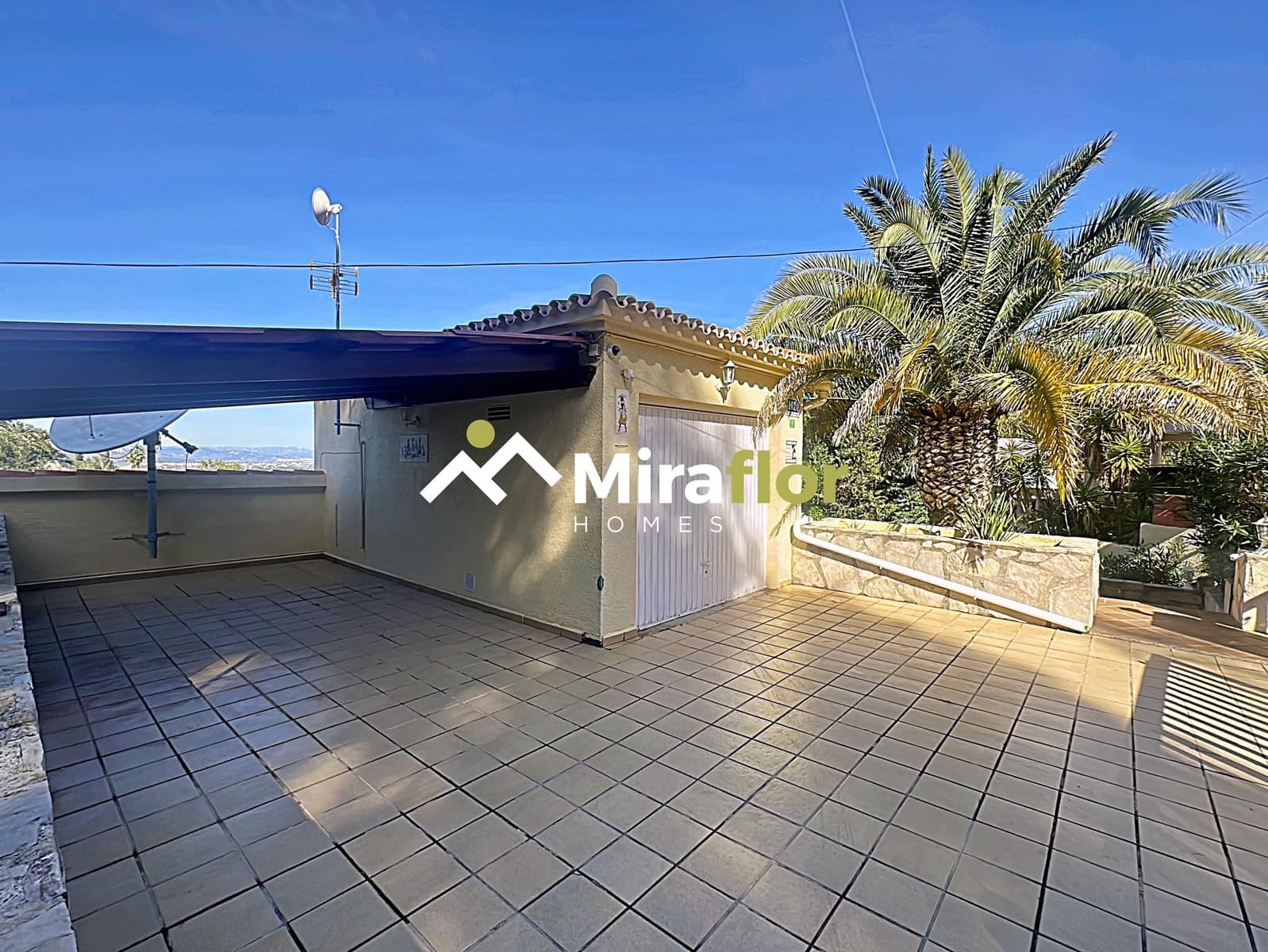 4 bedroom Villa for sale in Denia with pool - € 590,000 (Ref: 8839119)