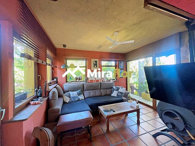 4 Zimmer Villa zu verkaufen in Dénia mit Pool - 619.000 € (Ref: 8867491)