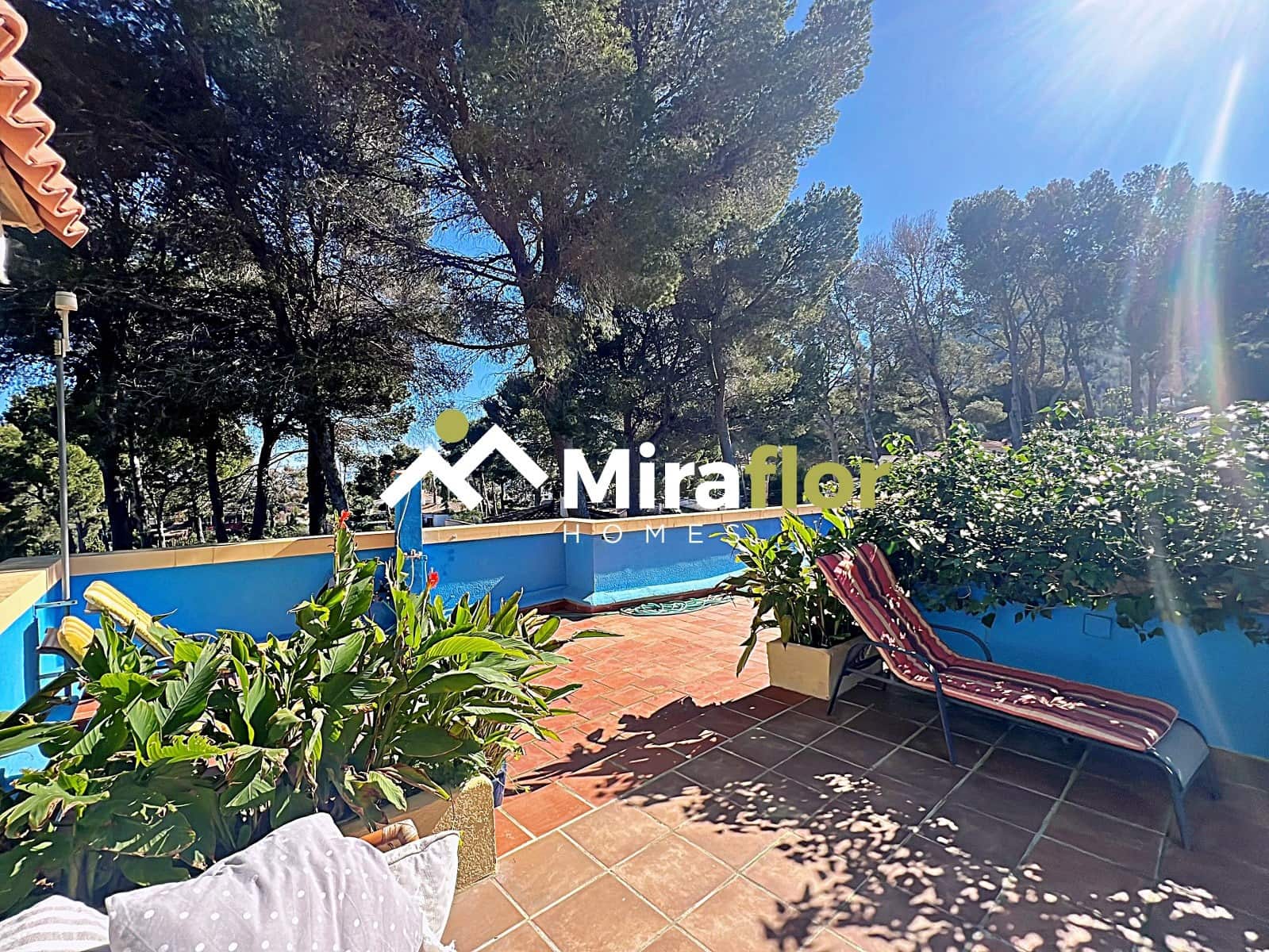 4 Zimmer Villa zu verkaufen in Denia mit Pool - 619.000 € (Ref: 8867491)