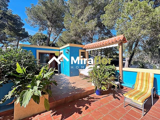 4 Zimmer Villa zu verkaufen in Dénia mit Pool - 619.000 € (Ref: 8867491)