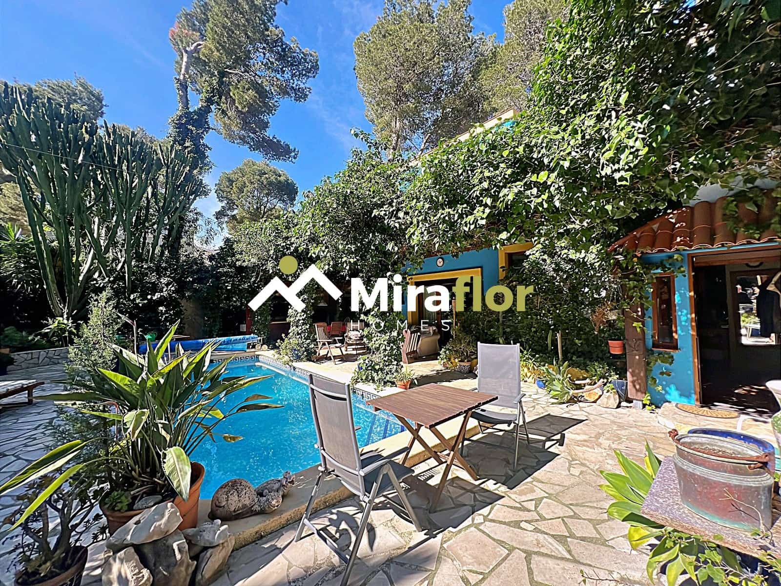 4 Zimmer Villa zu verkaufen in Denia mit Pool - 619.000 € (Ref: 8867491)