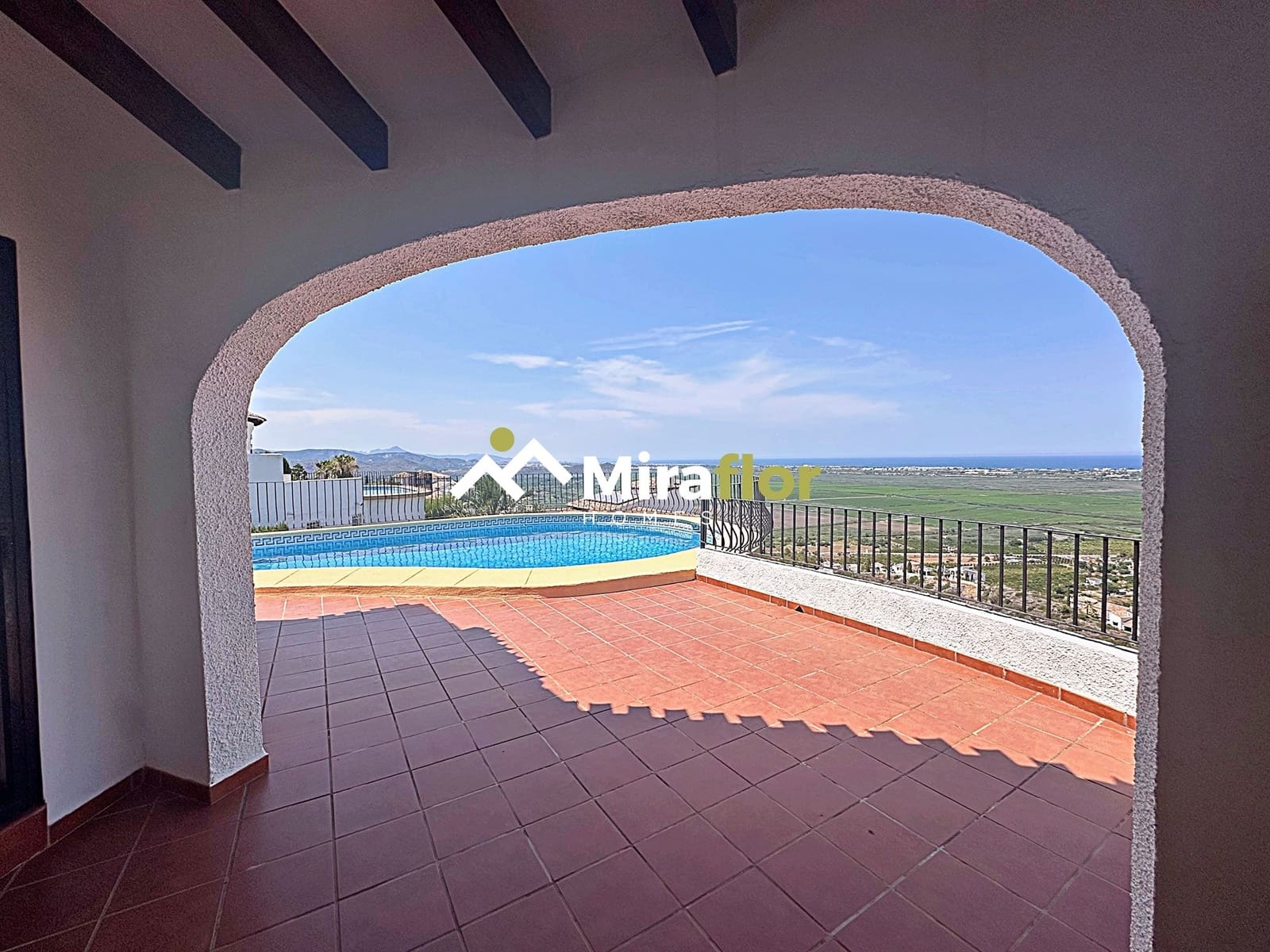 4 soveværelse Villa til salg i Monte Pego med swimmingpool - € 495.000 (Ref: 8937281)