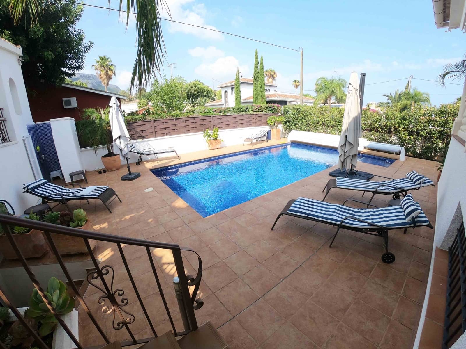 7 bedroom Villa for sale in Denia with pool - € 790,000 (Ref: 9005818)