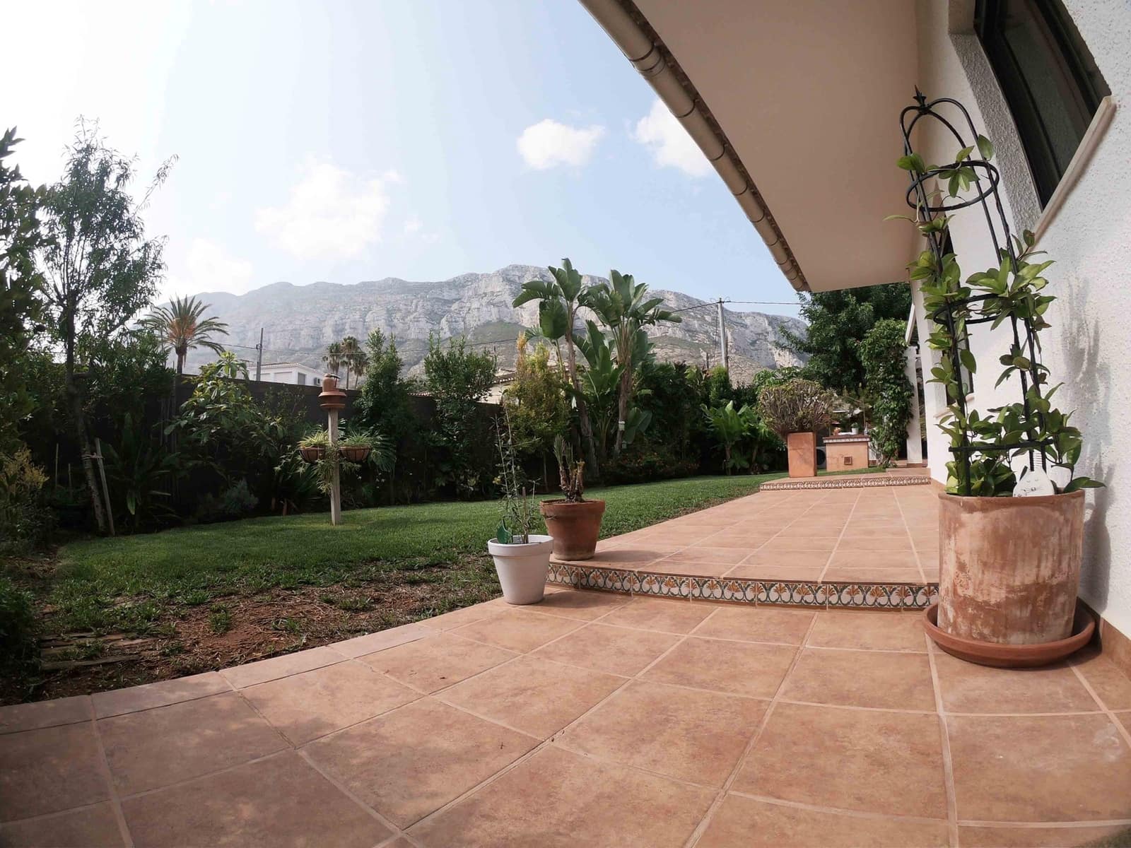 7 bedroom Villa for sale in Denia with pool - € 790,000 (Ref: 9005818)