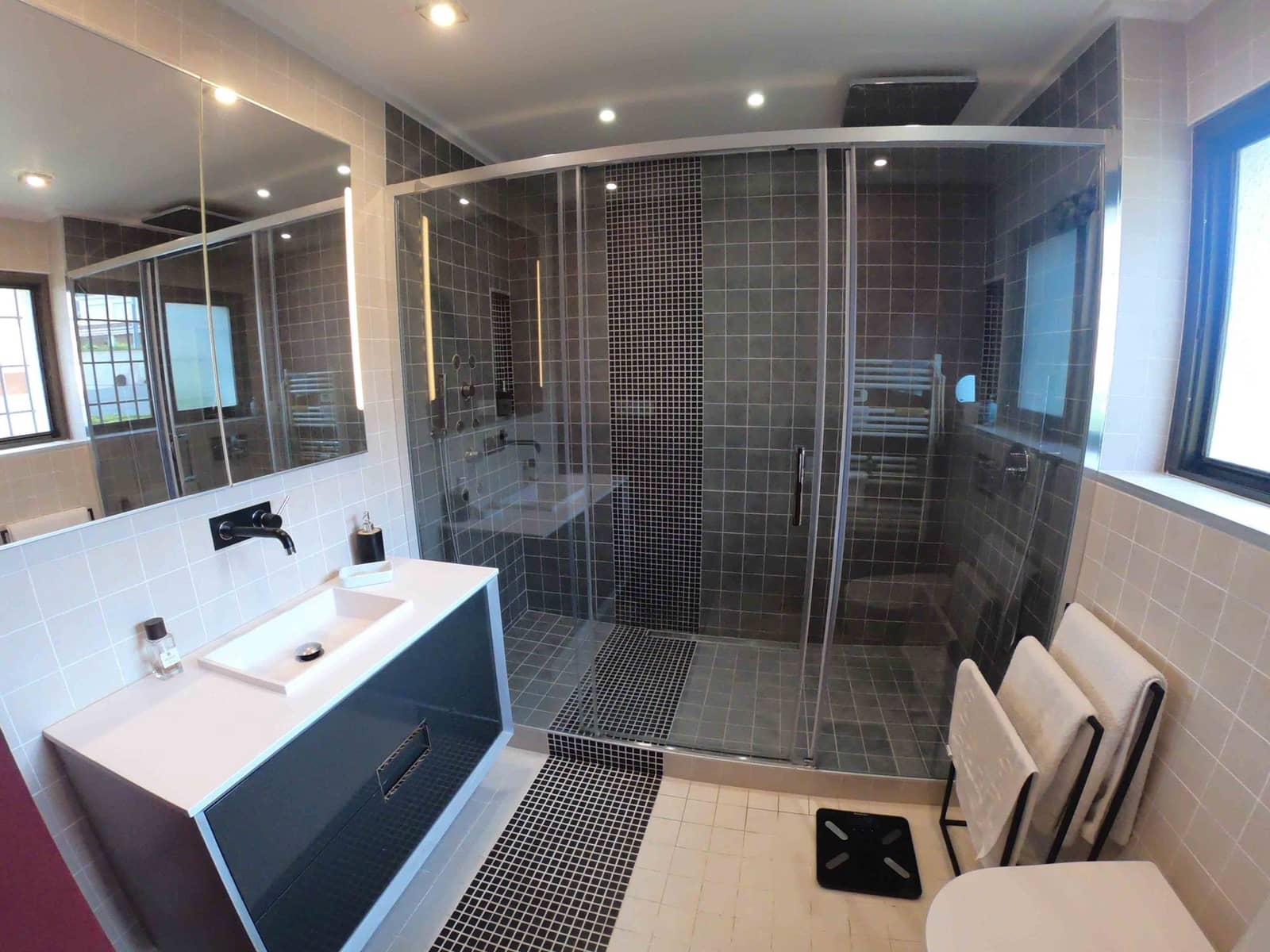 7 bedroom Villa for sale in Denia with pool - € 790,000 (Ref: 9005818)