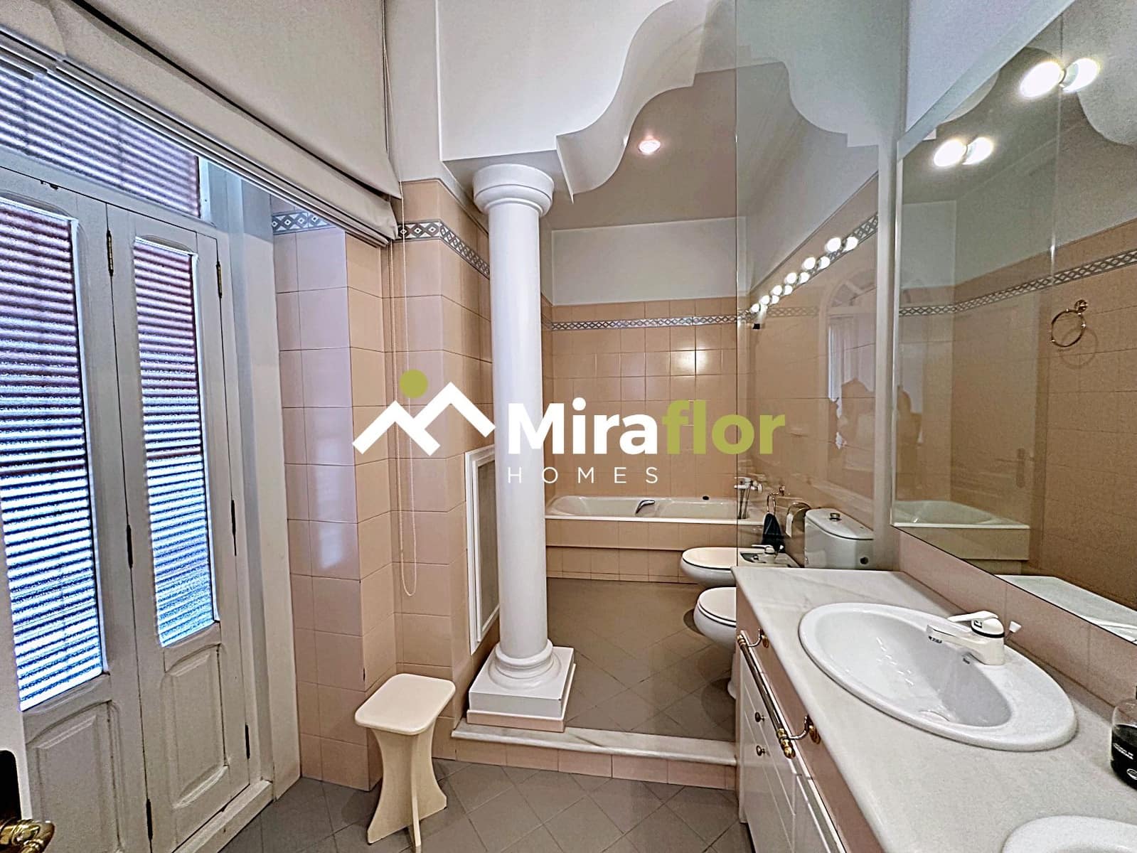 3 bedroom Townhouse for sale in Ondara - € 680,000 (Ref: 9017430)