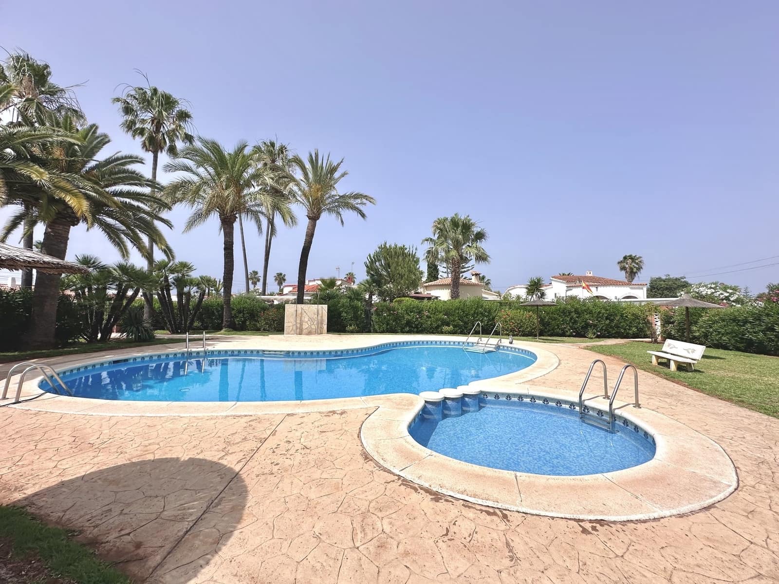 2 soveværelse Villa til salg i Els Poblets med swimmingpool - € 295.000 (Ref: 9048674)