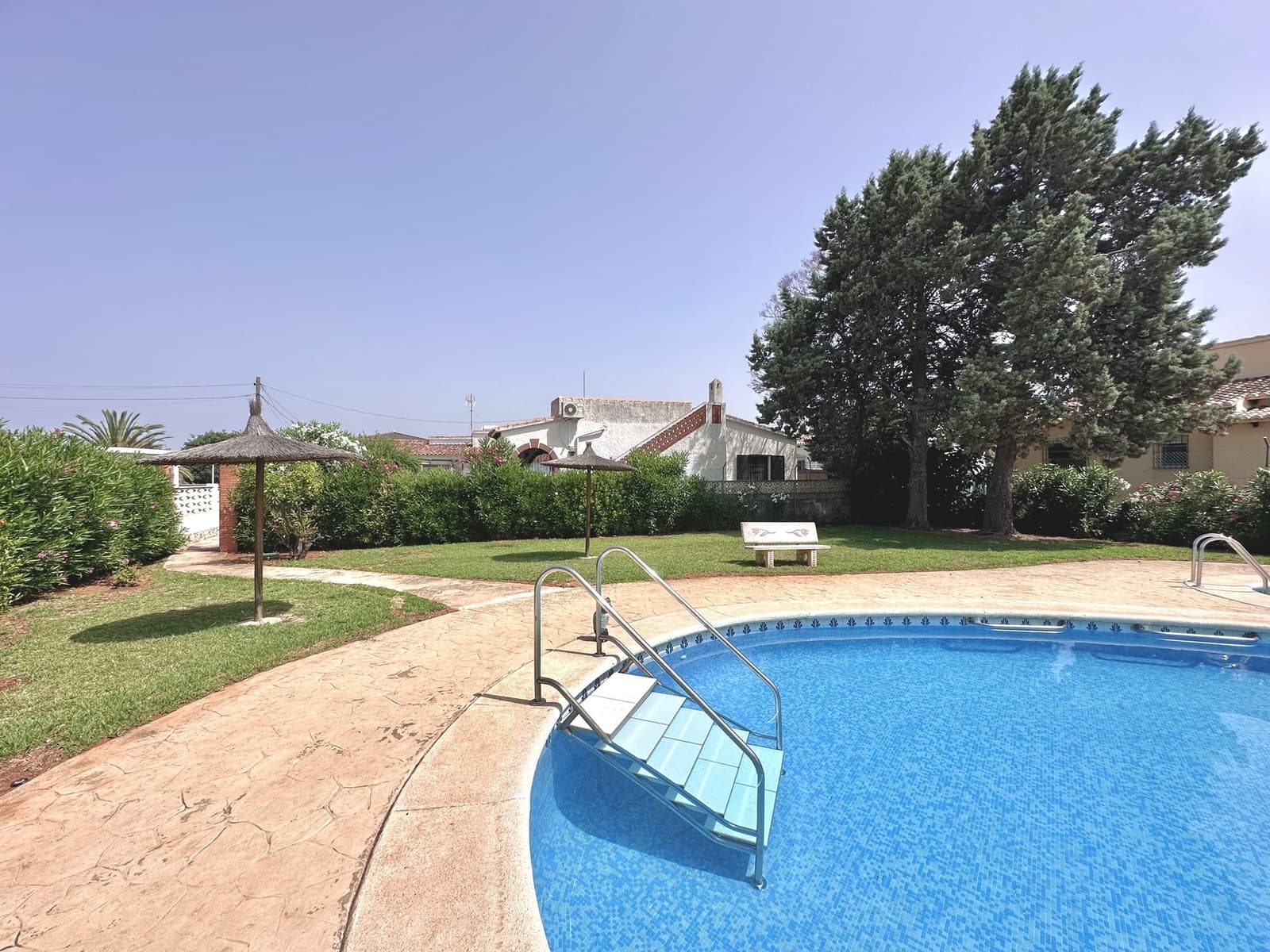 2 soveværelse Villa til salg i Els Poblets med swimmingpool - € 295.000 (Ref: 9048674)