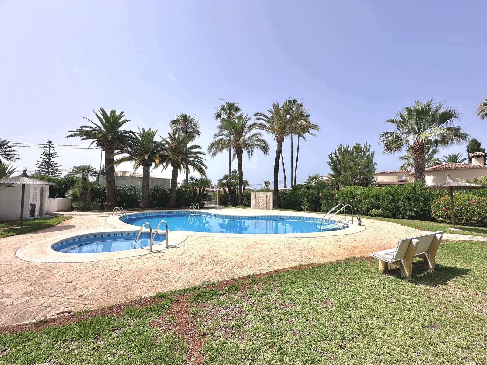 2 soveværelse Villa til salg i Els Poblets med swimmingpool - € 295.000 (Ref: 9048674)