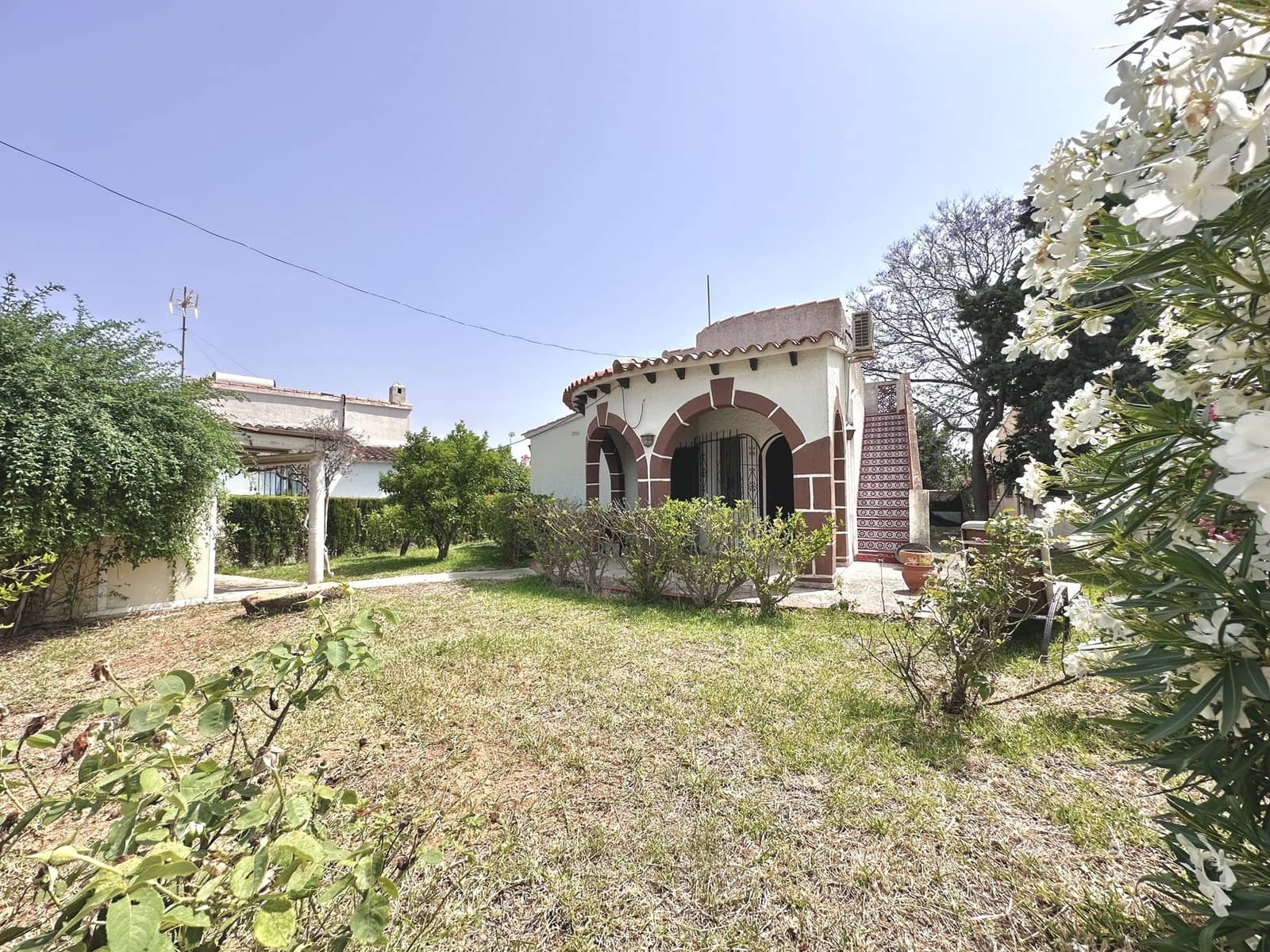 2 soveværelse Villa til salg i Els Poblets med swimmingpool - € 295.000 (Ref: 9048674)