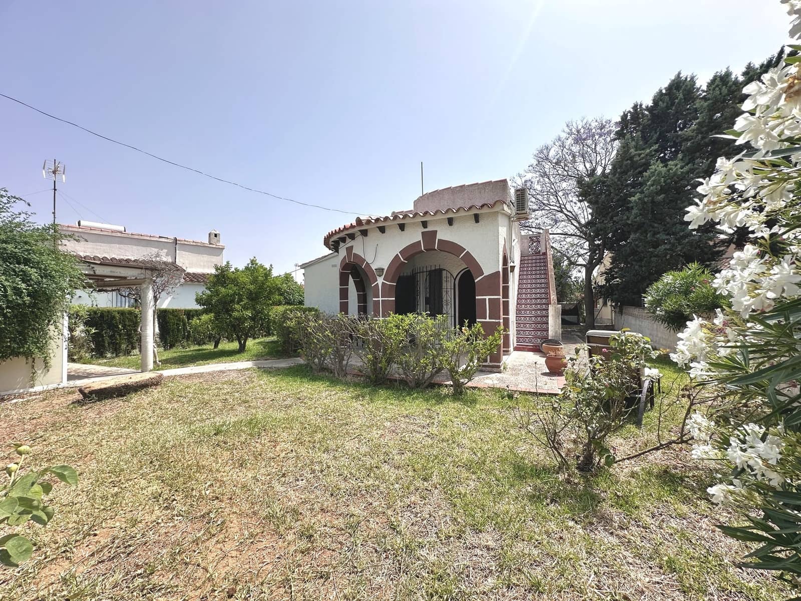 2 soveværelse Villa til salg i Els Poblets med swimmingpool - € 295.000 (Ref: 9048674)