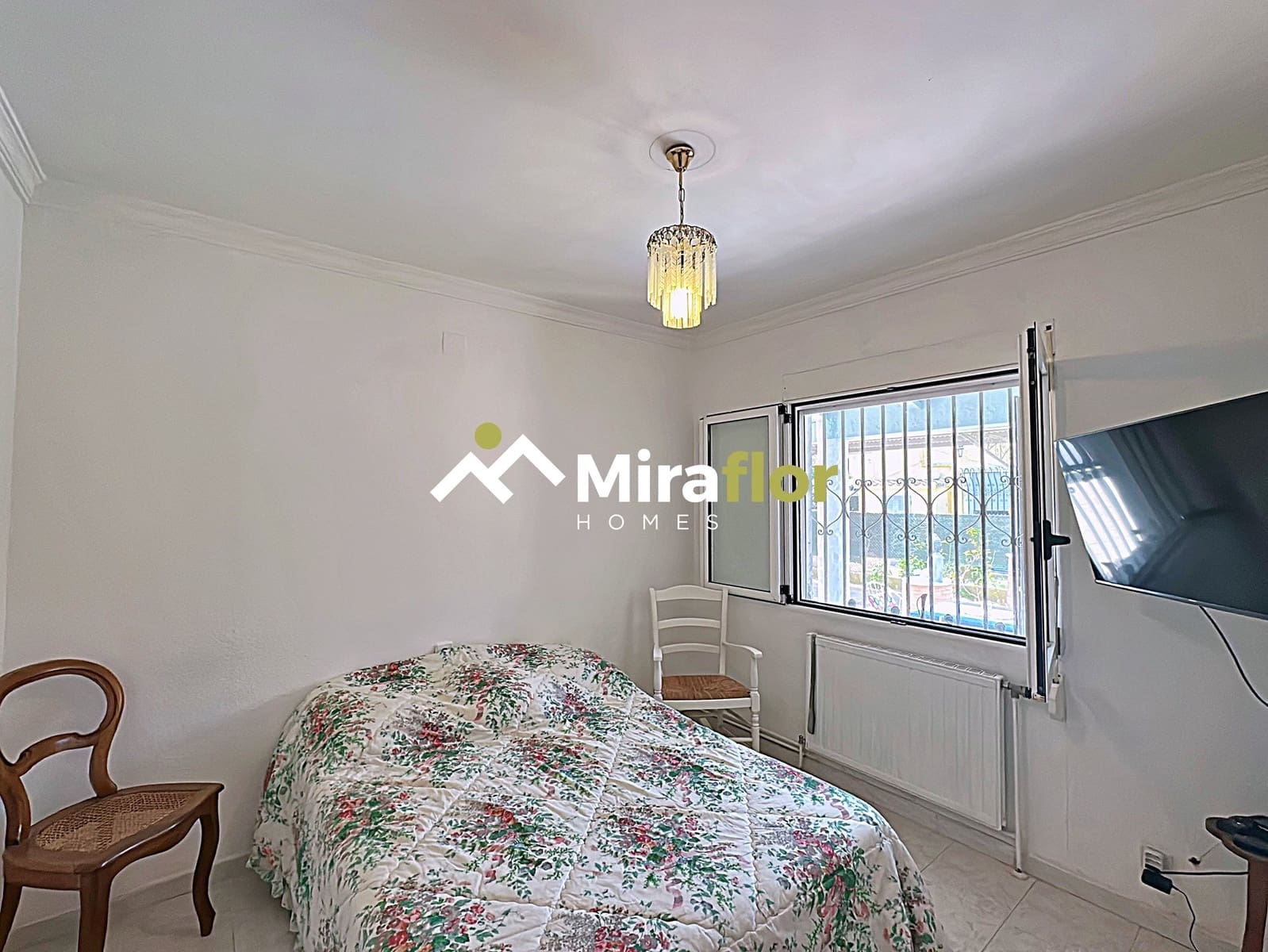 4 slaapkamer Villa te koop in Els Poblets met zwembad - € 445.000 (Ref: 9077899)