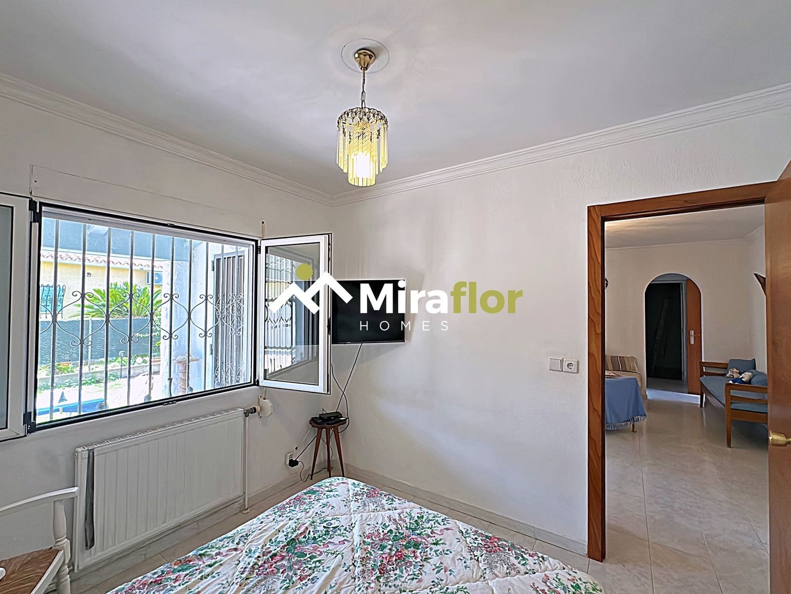 4 slaapkamer Villa te koop in Els Poblets met zwembad - € 445.000 (Ref: 9077899)