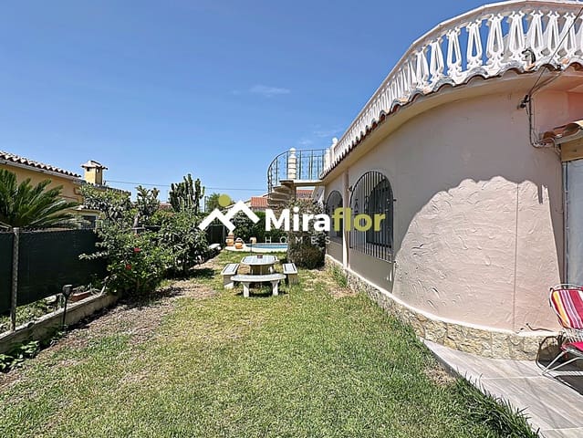 4 soveværelse Villa til salg i Els Poblets med swimmingpool - € 445.000 (Ref: 9077899)