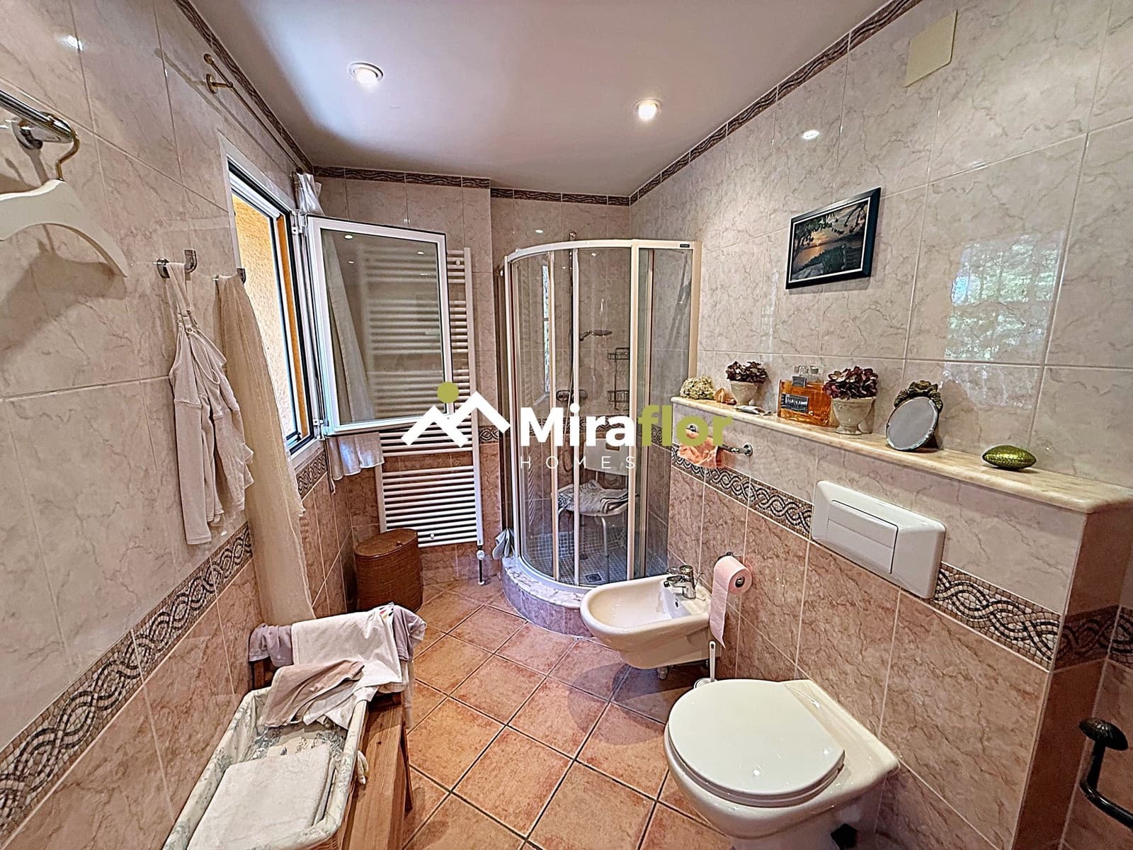 5 soveværelse Villa til salg i Benidoleig med swimmingpool - € 465.000 (Ref: 9110187)