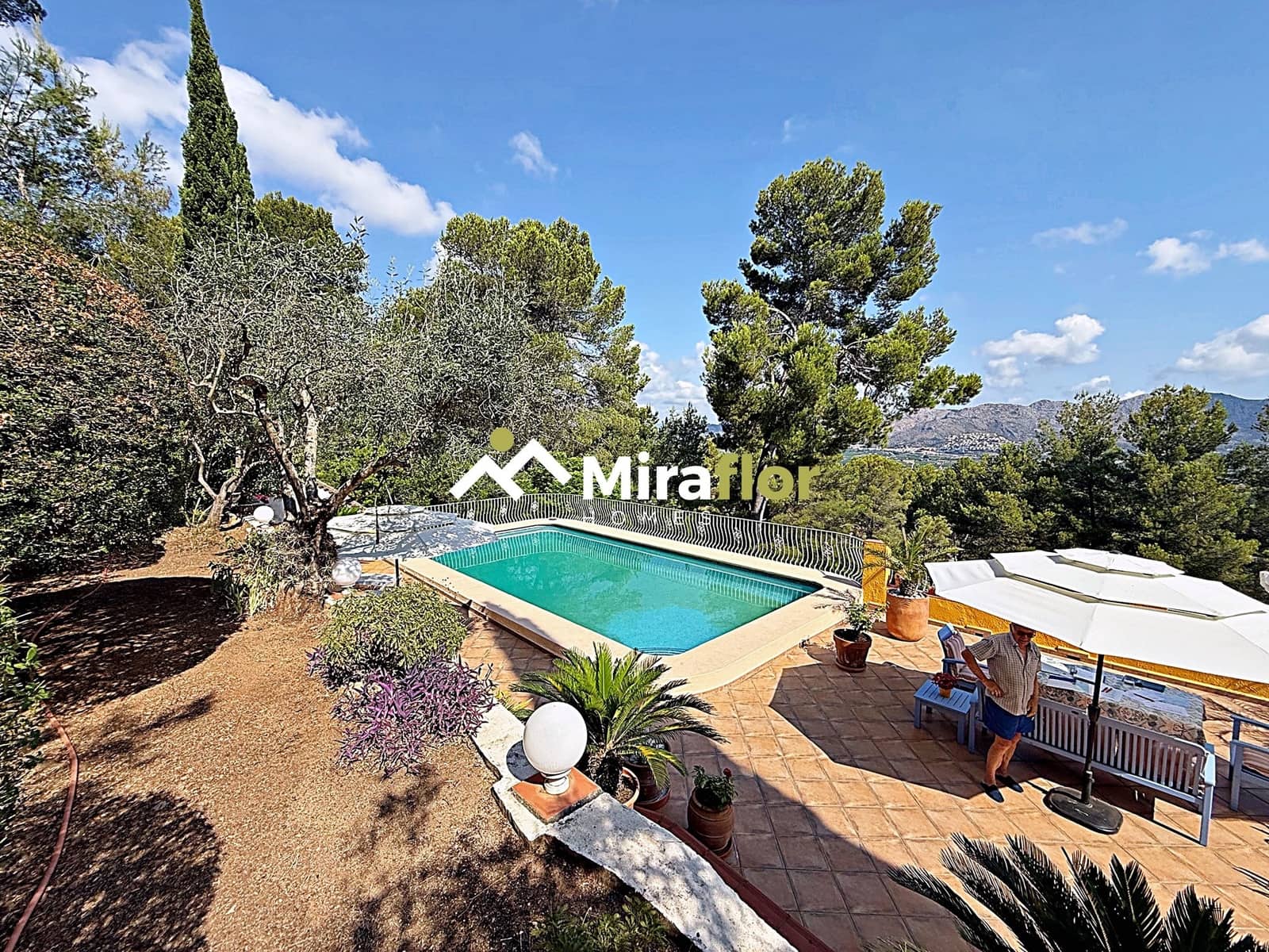 5 soveværelse Villa til salg i Benidoleig med swimmingpool - € 465.000 (Ref: 9110187)