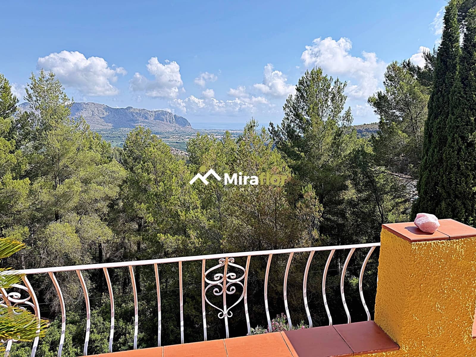 5 soveværelse Villa til salg i Benidoleig med swimmingpool - € 465.000 (Ref: 9110187)