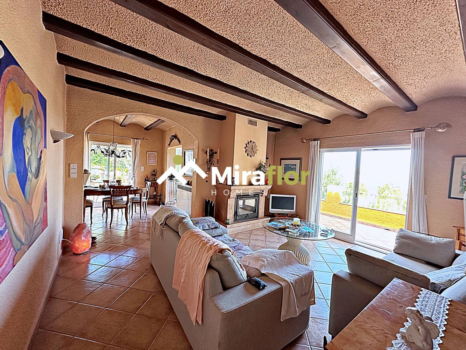 5 bedroom Villa for sale in Benidoleig with pool - € 455,000 (Ref: 9110187)