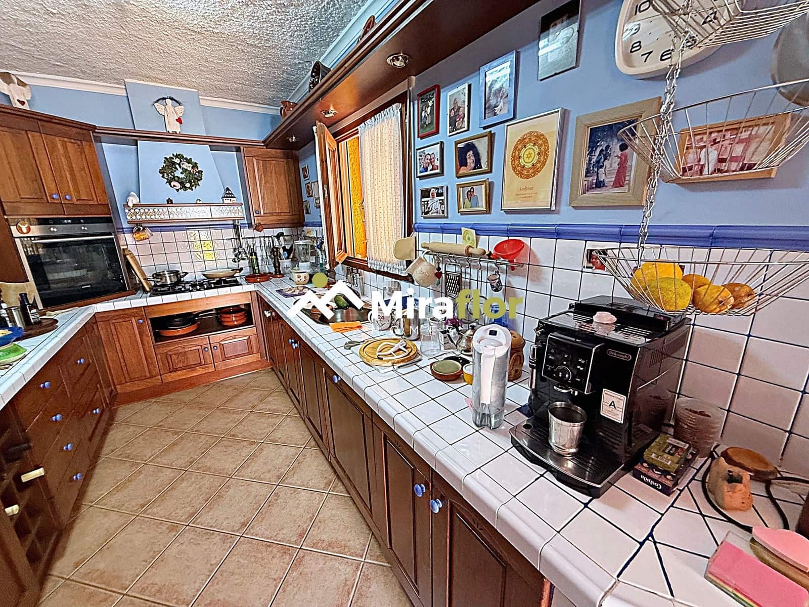 5 bedroom Villa for sale in Benidoleig with pool - € 455,000 (Ref: 9110187)