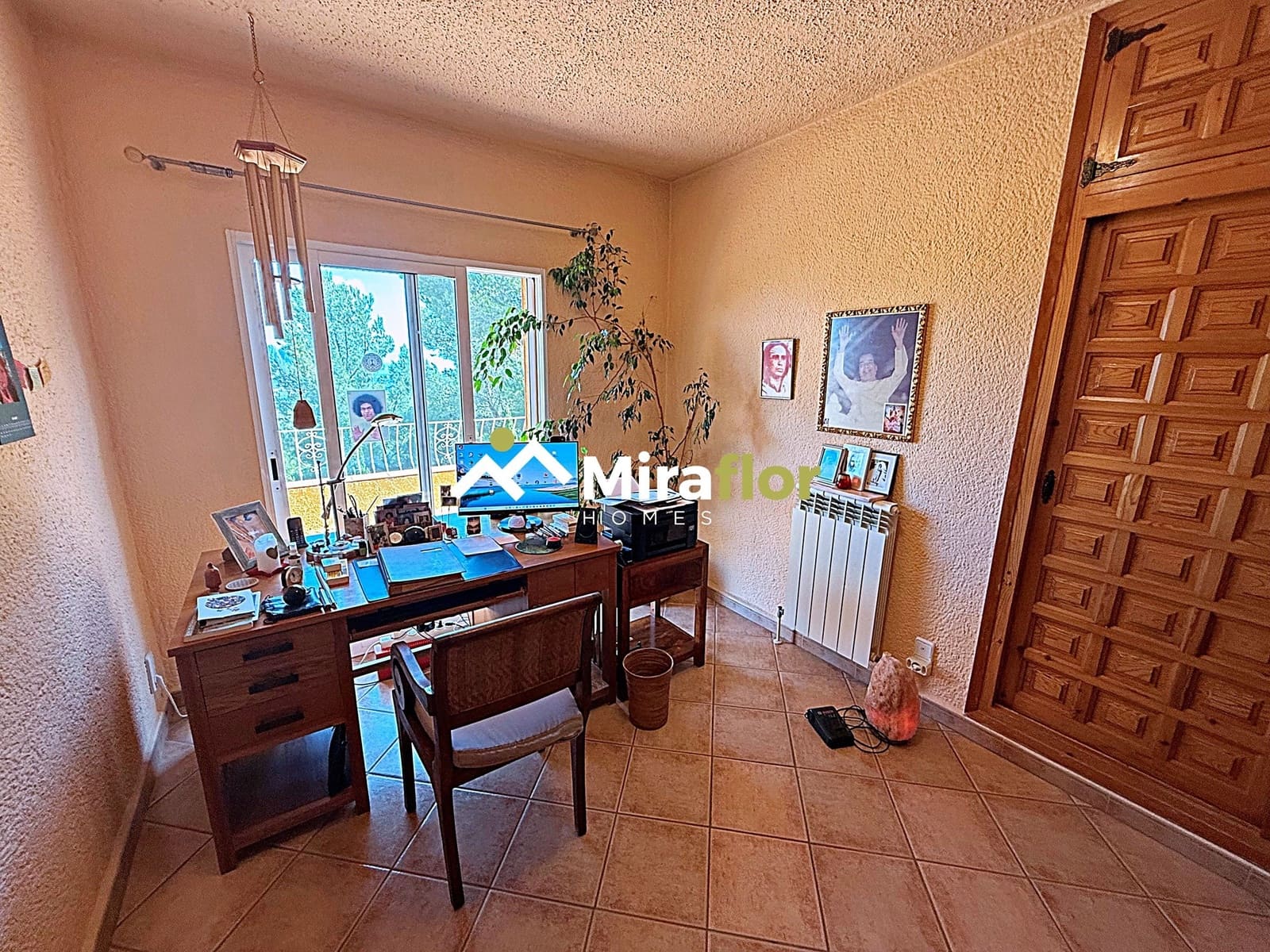 5 bedroom Villa for sale in Benidoleig with pool - € 455,000 (Ref: 9110187)