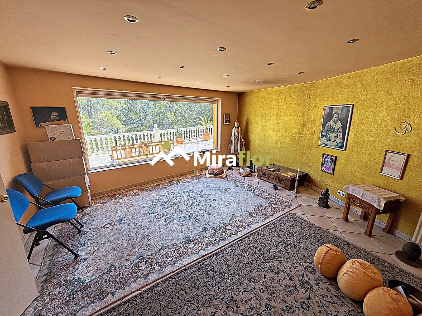 5 bedroom Villa for sale in Benidoleig with pool - € 455,000 (Ref: 9110187)