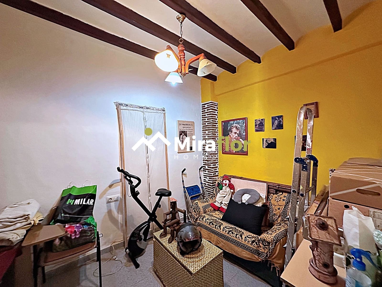 3 bedroom Townhouse for sale in Denia - € 160,000 (Ref: 9136172)