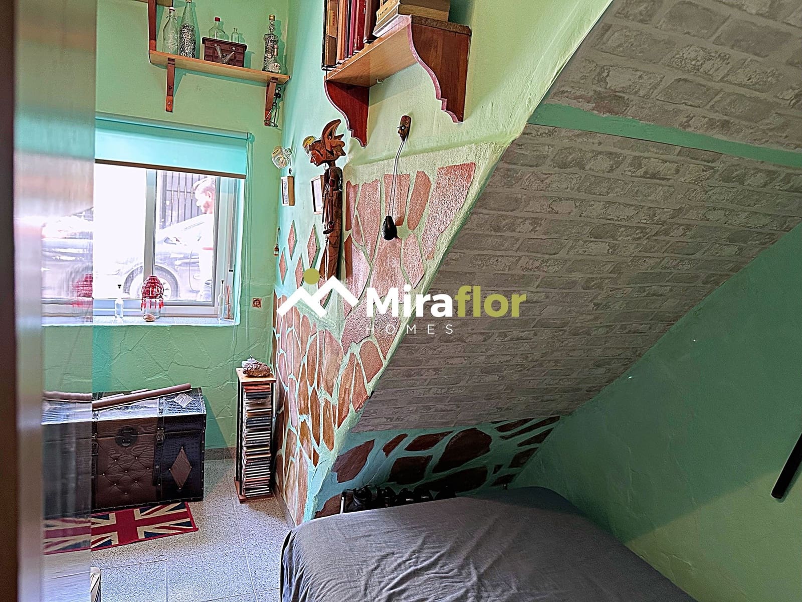 3 bedroom Townhouse for sale in Denia - € 160,000 (Ref: 9136172)