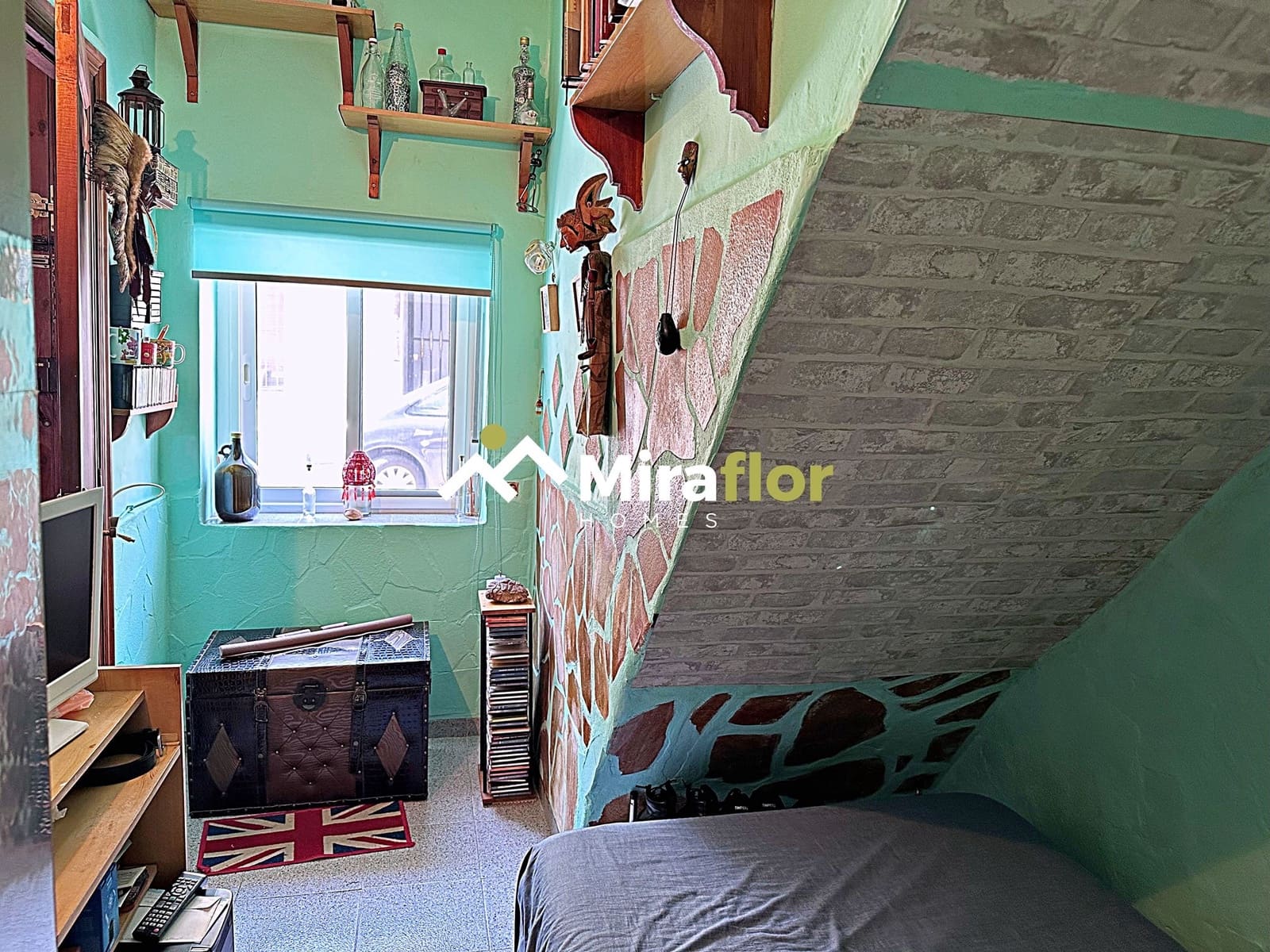 3 bedroom Townhouse for sale in Denia - € 160,000 (Ref: 9136172)