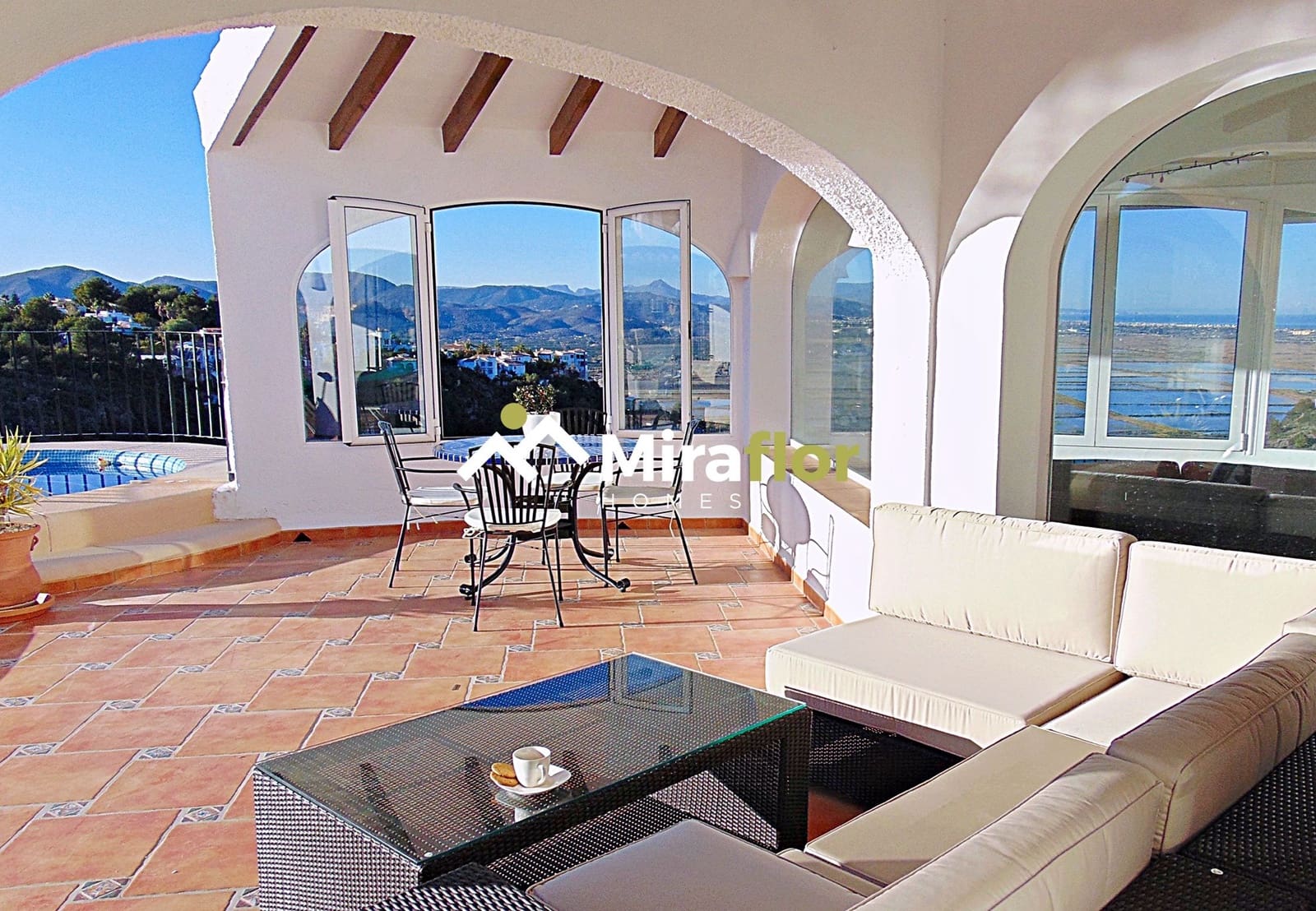 4 soveværelse Villa til salg i Monte Pego med swimmingpool - € 780.000 (Ref: 9149174)