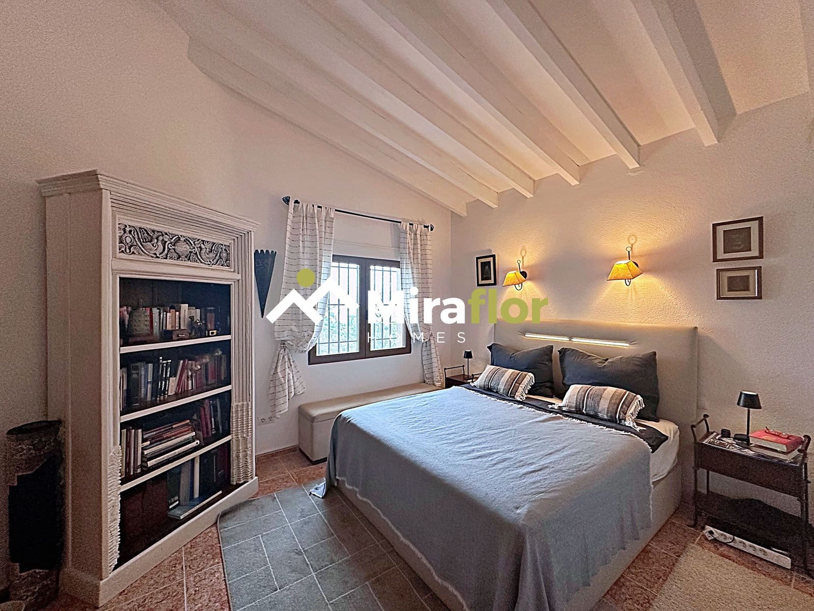 4 soveværelse Villa til salg i Monte Pego med swimmingpool - € 780.000 (Ref: 9149174)