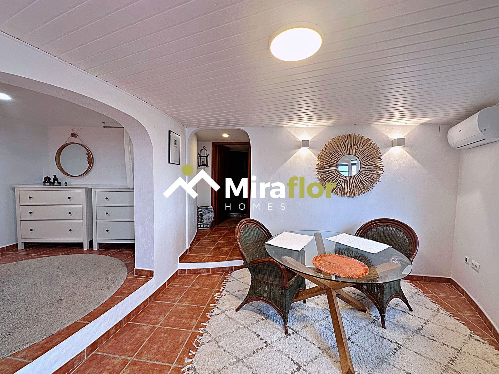 4 soveværelse Villa til salg i Monte Pego med swimmingpool - € 780.000 (Ref: 9149174)