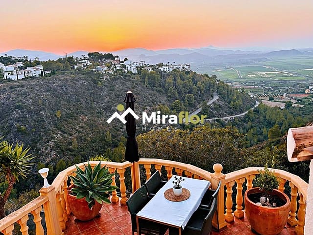 4 makuuhuone Huvila myytävänä paikassa Monte Pego, Pego mukana uima-altaan - 780 000 € (Ref: 9149174)