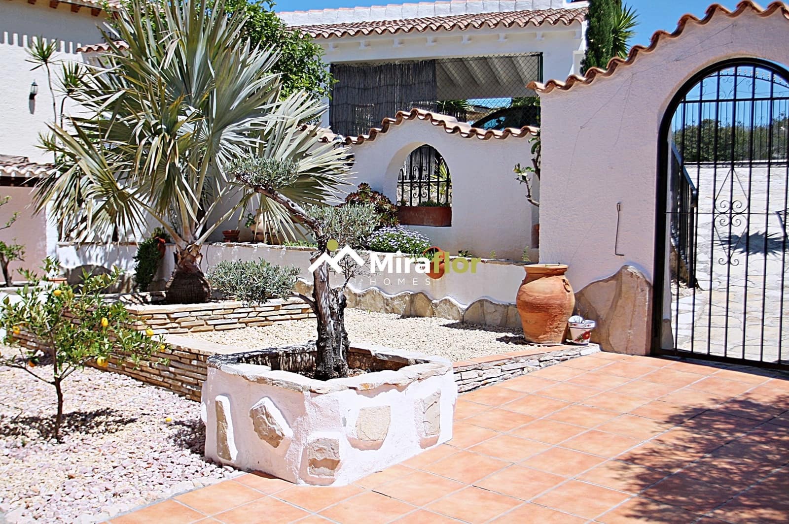 4 slaapkamer Villa te koop in Monte Pego met zwembad - € 780.000 (Ref: 9149174)