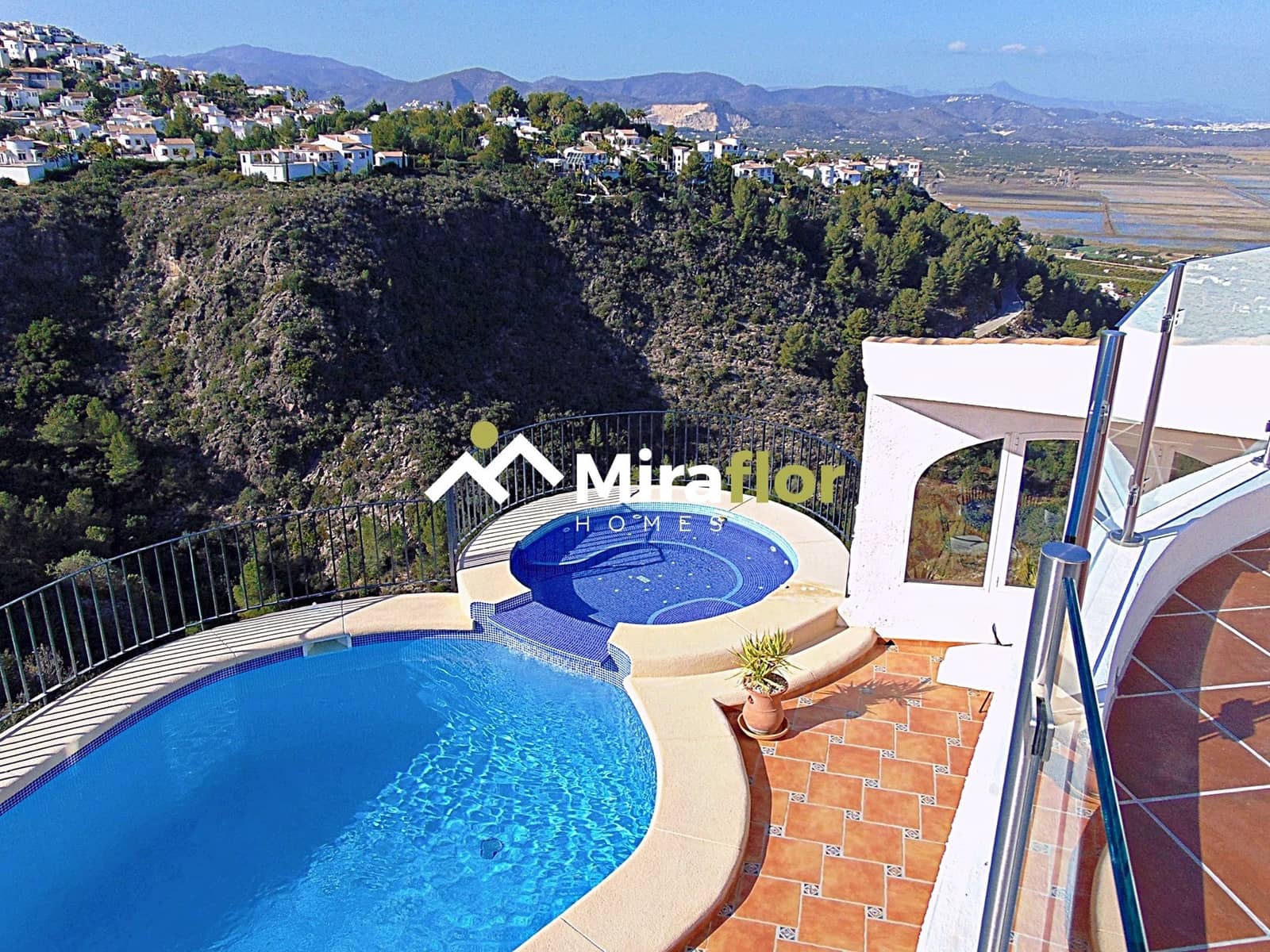 4 slaapkamer Villa te koop in Monte Pego met zwembad - € 780.000 (Ref: 9149174)