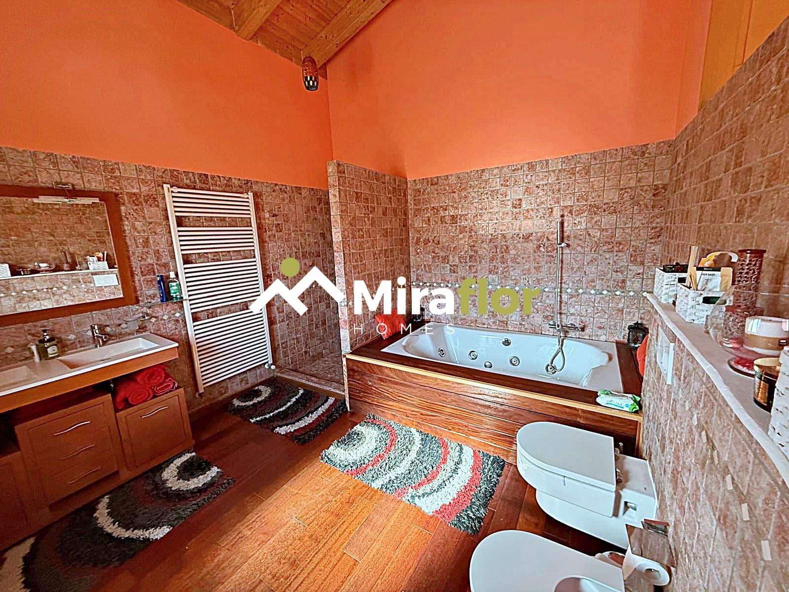 3 slaapkamer Villa te koop in Els Poblets met zwembad - € 1.050.000 (Ref: 9227189)