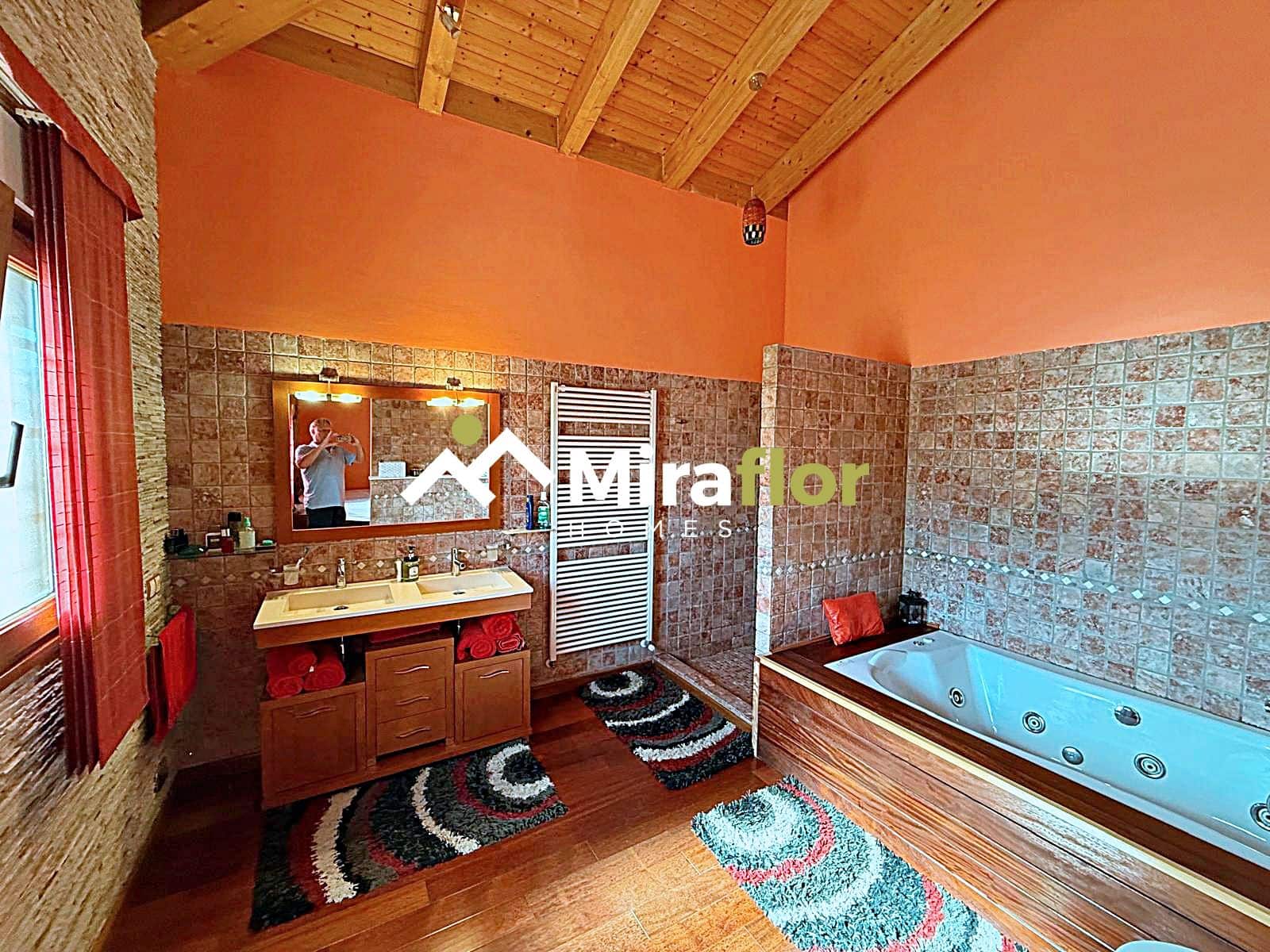 3 slaapkamer Villa te koop in Els Poblets met zwembad - € 1.050.000 (Ref: 9227189)