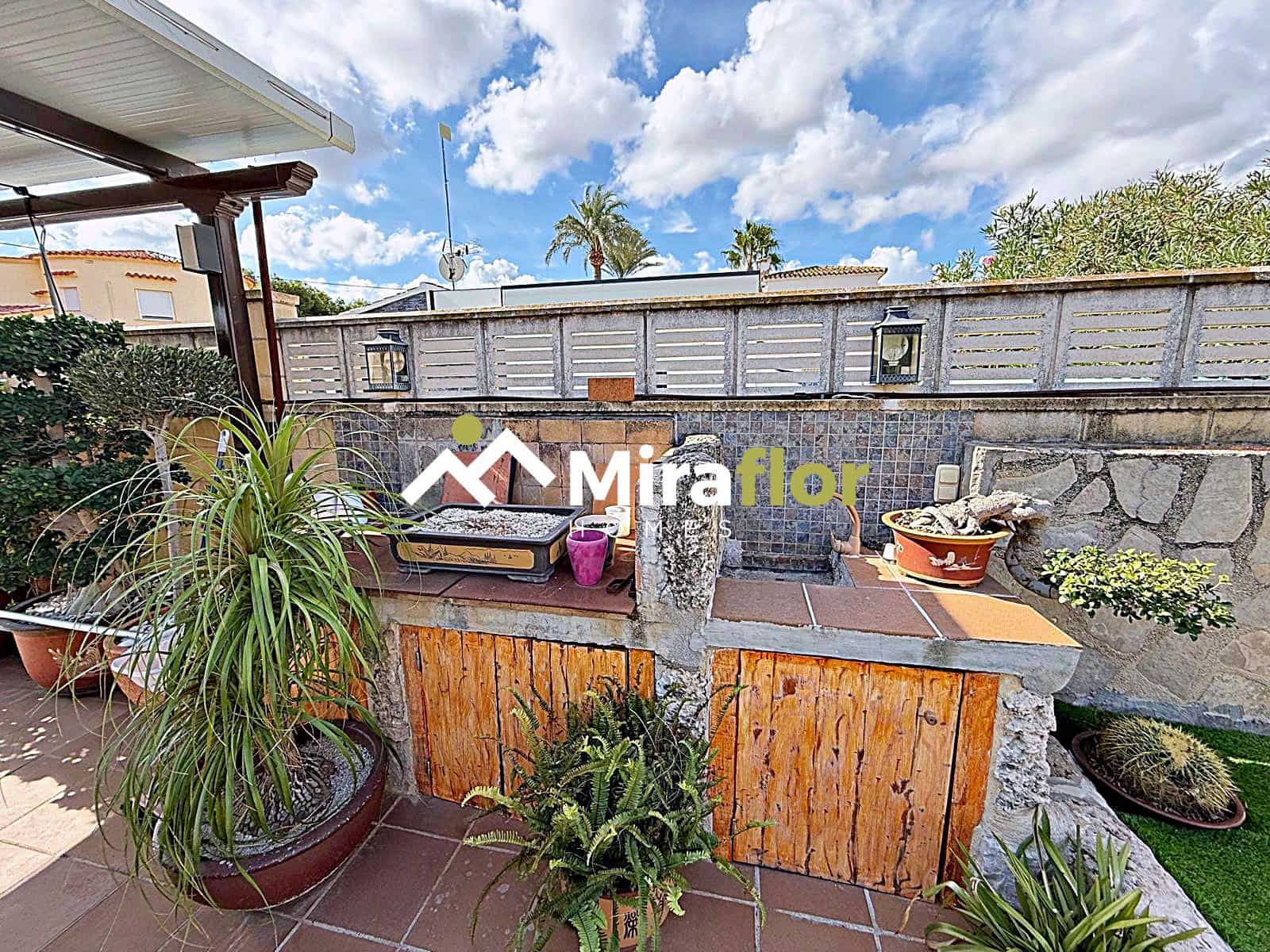 3 slaapkamer Villa te koop in Els Poblets met zwembad - € 1.050.000 (Ref: 9227189)