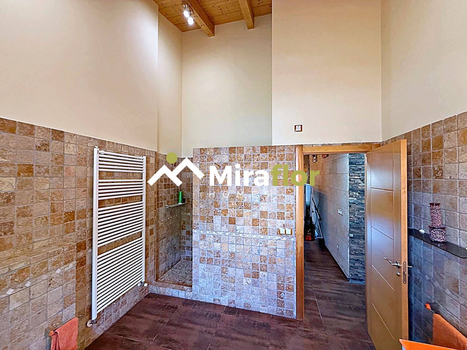 Chalet de 3 habitaciones en Els Poblets en venta con piscina - 1.050.000 € (Ref: 9227189)