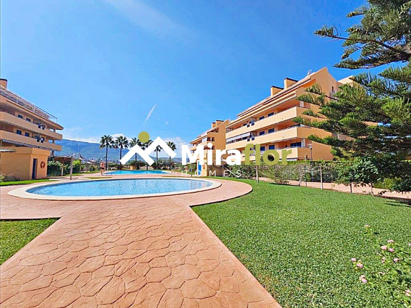 2 slaapkamer Penthouse te koop in Denia met zwembad - € 330.000 (Ref: 9228465)