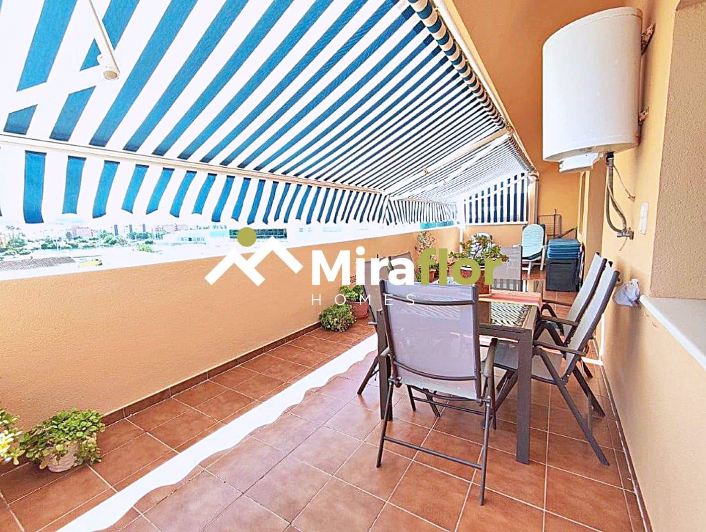 2 bedroom Penthouse for sale in Denia with pool - € 330,000 (Ref: 9228465)