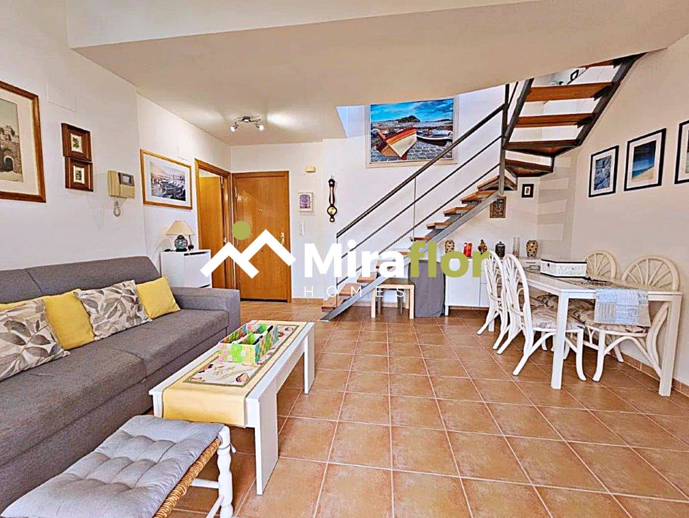 2 bedroom Penthouse for sale in Denia with pool - € 330,000 (Ref: 9228465)