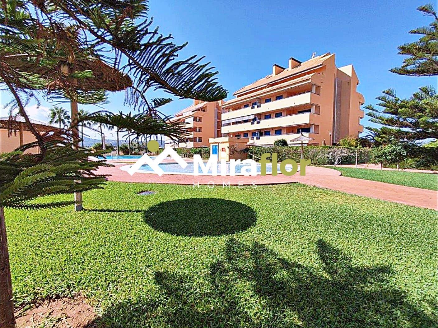 2 bedroom Penthouse for sale in Denia with pool - € 330,000 (Ref: 9228465)