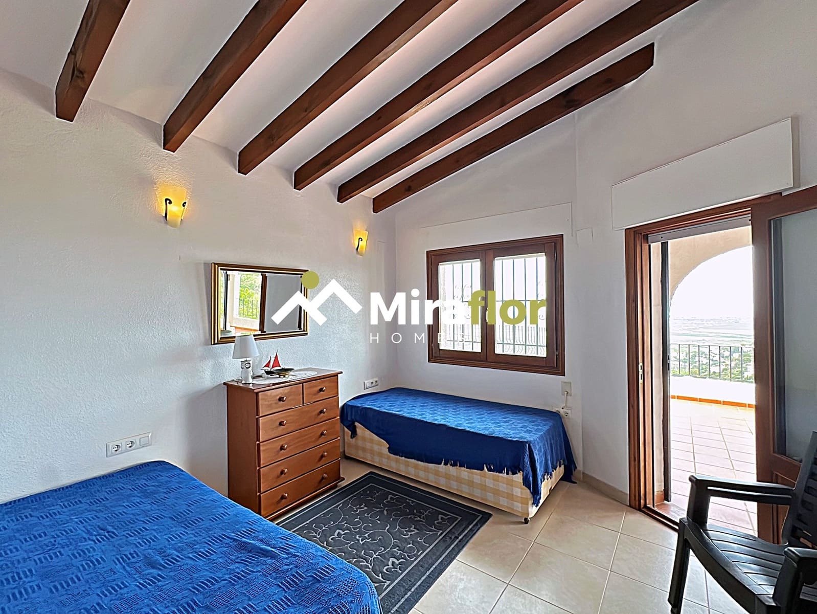 4 soveværelse Villa til salg i Monte Pego med swimmingpool - € 495.000 (Ref: 9257070)