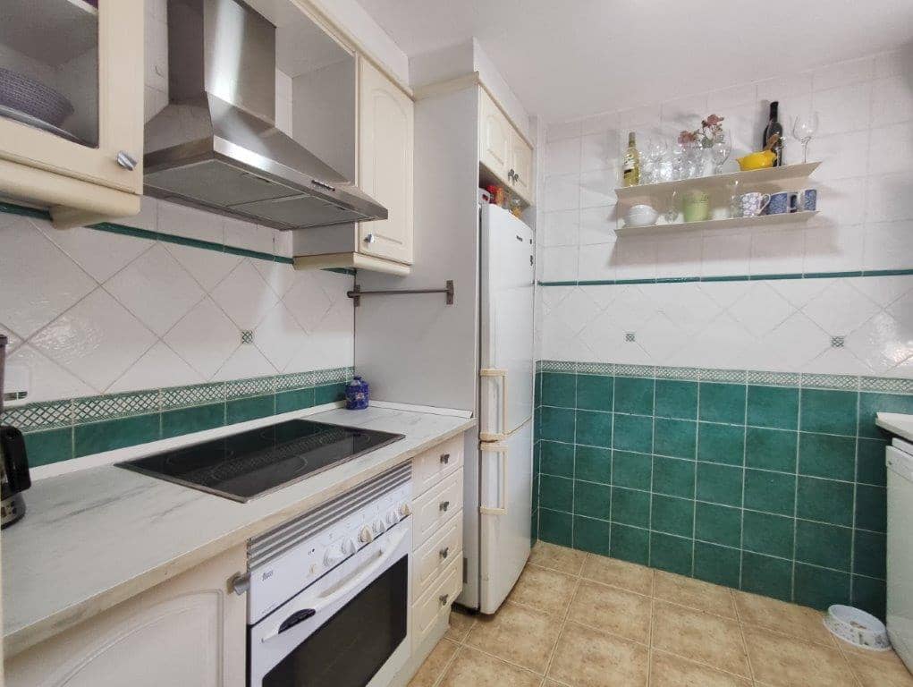 2 slaapkamer Penthouse te koop in Denia met zwembad - € 289.000 (Ref: 9257081)