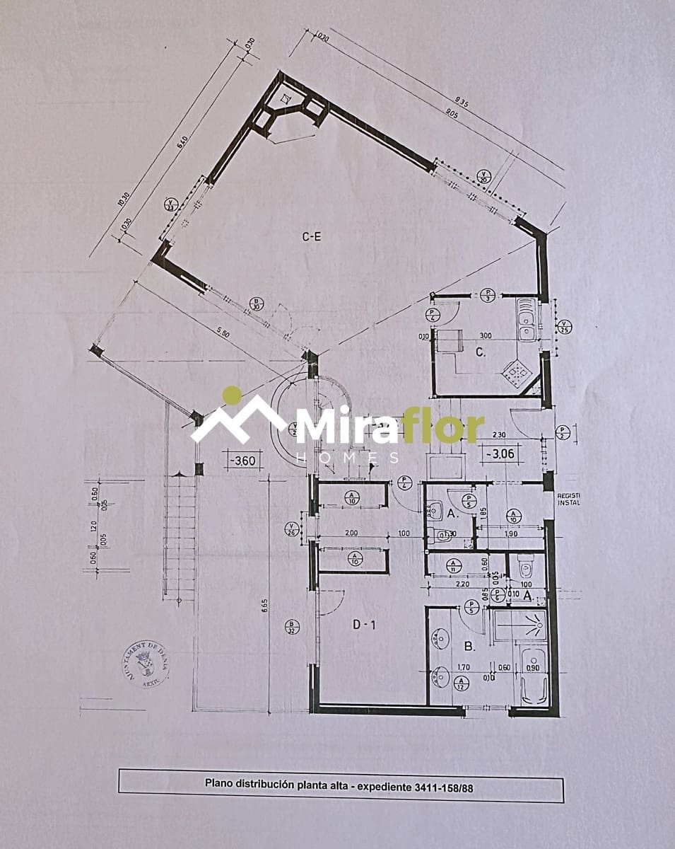 4 Zimmer Villa zu verkaufen in Denia mit Pool - 590.000 € (Ref: 9257083)