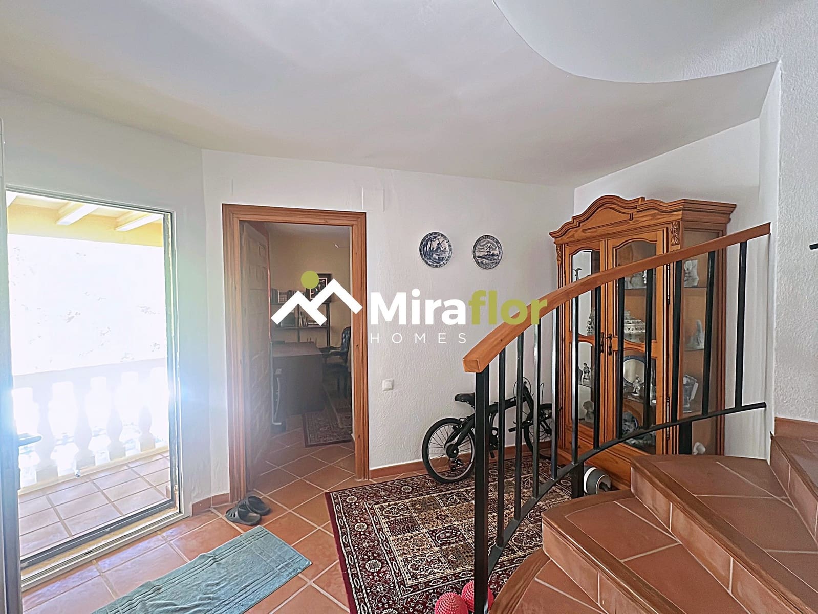 4 Zimmer Villa zu verkaufen in Denia mit Pool - 590.000 € (Ref: 9257083)