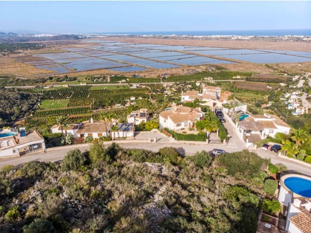 Terreno Non Edificato in vendita in Pego - 85.000 € (Rif: 9257102)