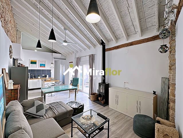 4 slaapkamer Huis te koop in Dénia - € 449.000 (Ref: 9296732)