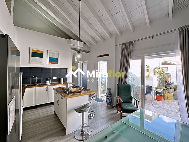 4 slaapkamer Huis te koop in Dénia - € 449.000 (Ref: 9296732)