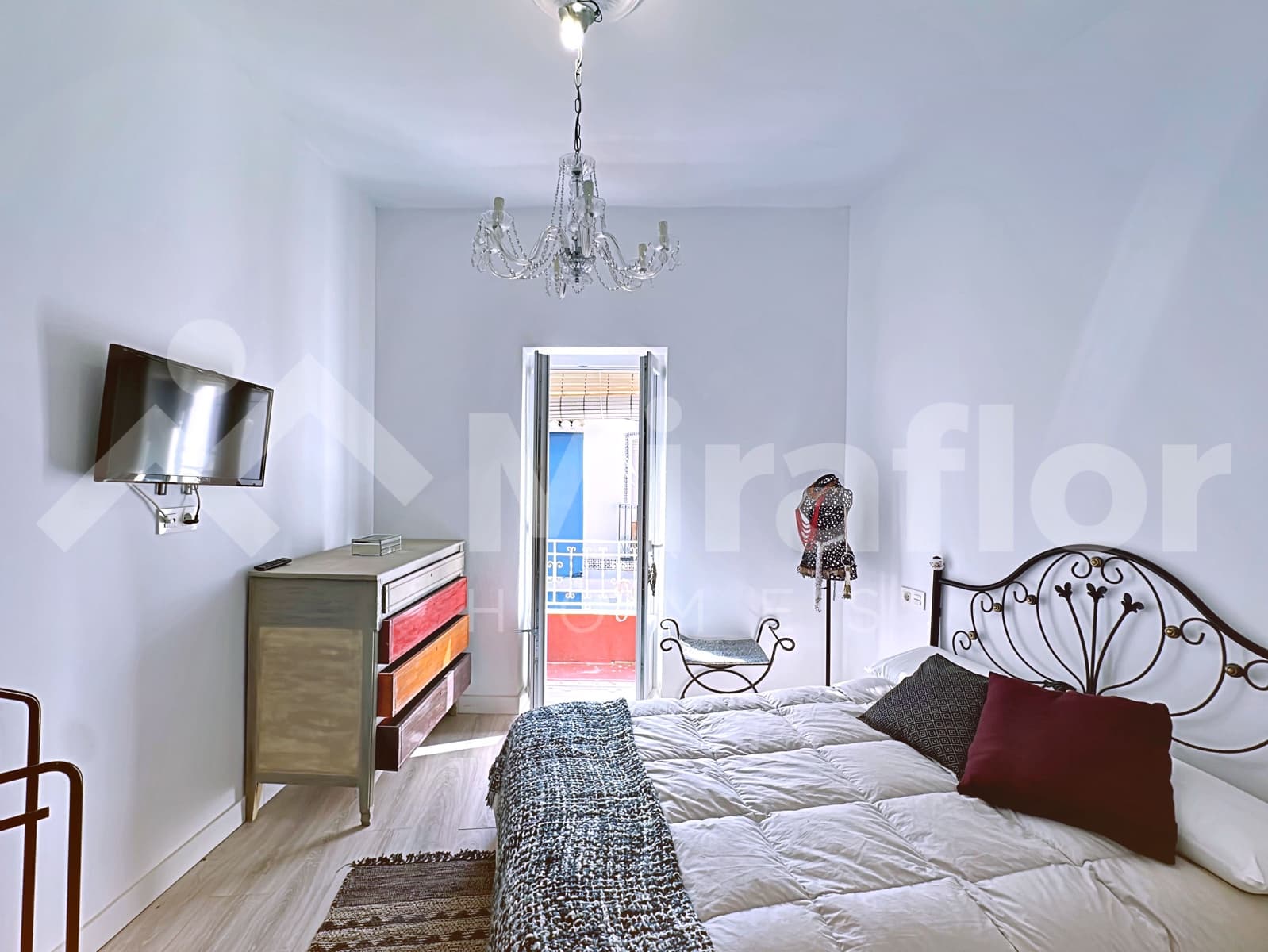 4 bedroom Townhouse for sale in Denia with garage - € 398,000 (Ref: 9296732)
